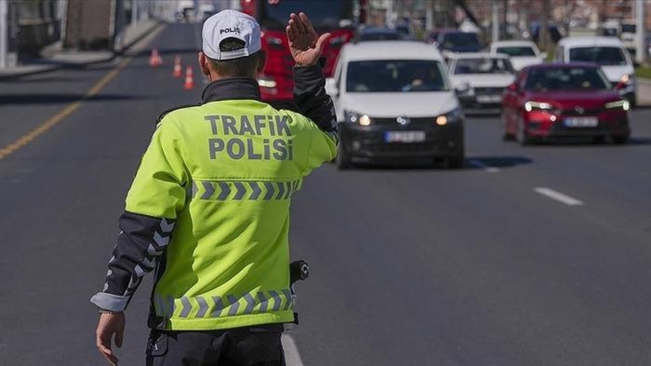İstanbullular dikkat! Valilik açıkladı: Bu yollar trafiğe kapatıldı