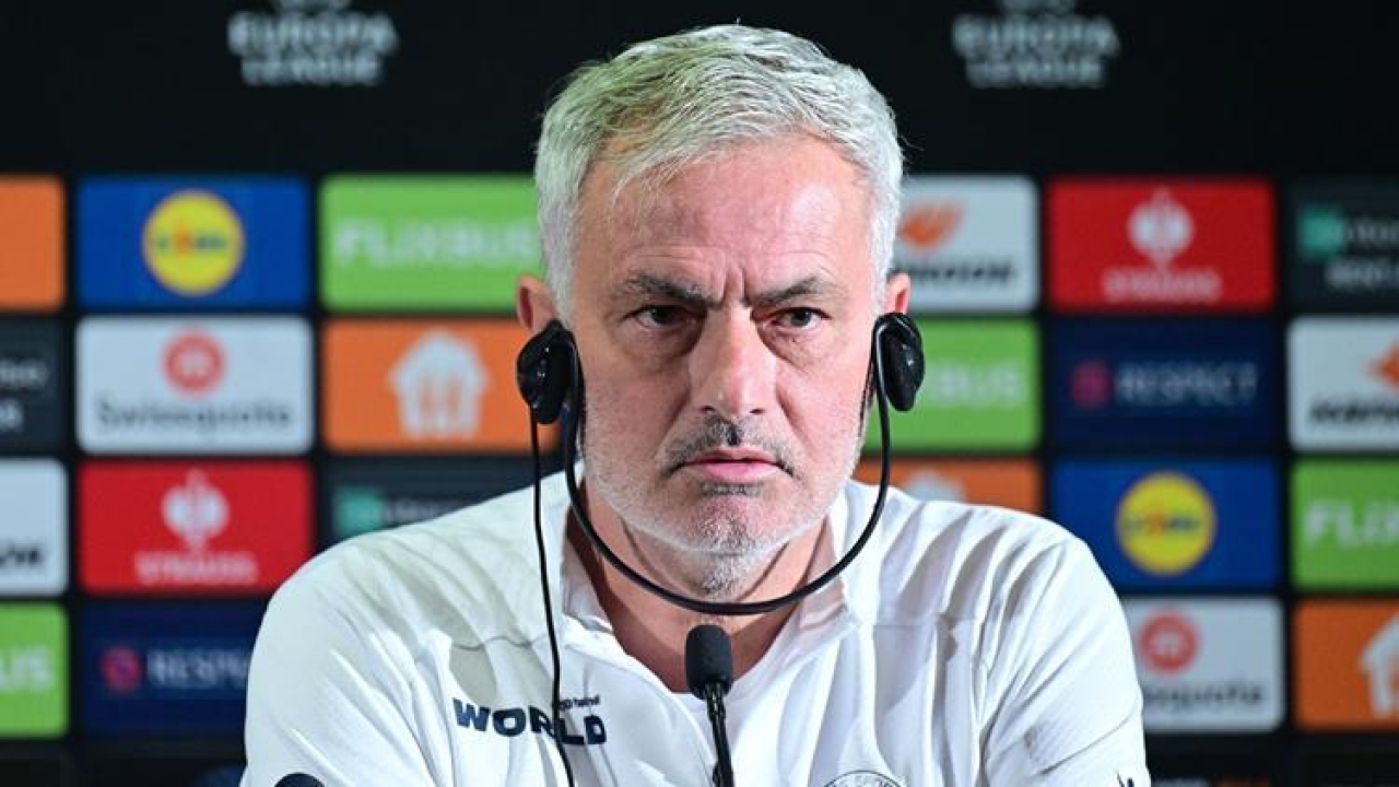 Jose Mourinho: Kontratım 1 sene ama düşüncem Fenerbahçe