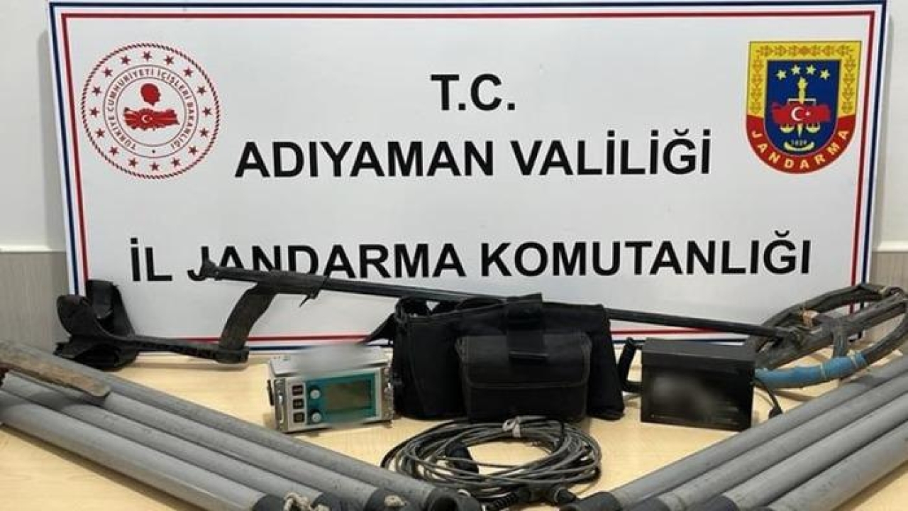 Sit alanında define arayan 3 kişi yakalandı