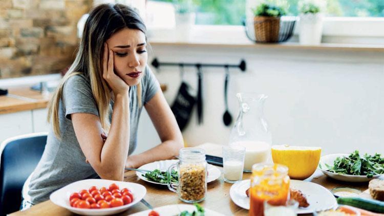 Yalnız yemek yiyen mutsuz: En mutlu ülke yine Finlandiya