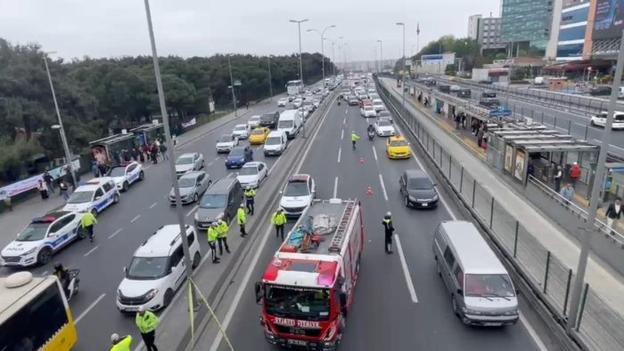 Bakırköy'de korkunç kaza! Motosiklet tankere çarptı: 1 ölü