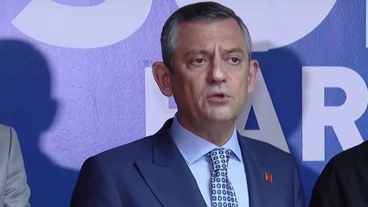 CHP lideri Özel'den Cumhurbaşkanı Erdoğan'ın "Deprem siyasete alet edilmemeli" çağrısına yanıt: "İstanbul'daki deprem toplantısına İBB çağrılmadı"