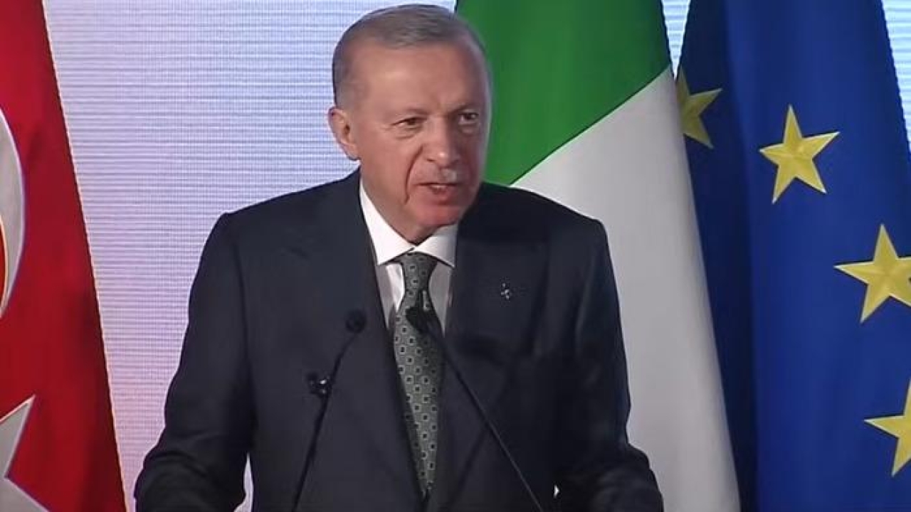 Cumhurbaşkanı Erdoğan Türkiye-İtalya İş Forumu'nda: "İtalya ile Türkiye arasında 40 milyar dolarlık ticaret hedefi belirledik"