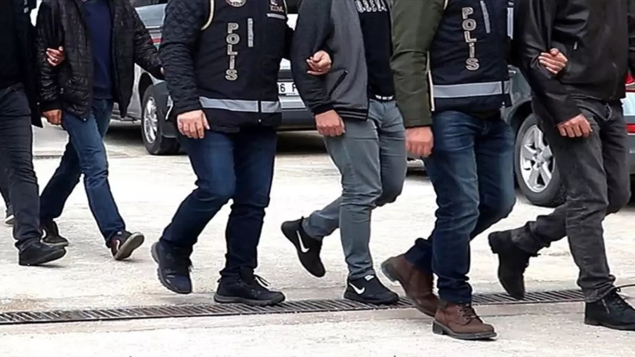 İçişleri Bakanı Yerlikaya: FETÖ'ye yönelik 27 ilde yapılan operasyonlarda 73 şüpheli yakalandı