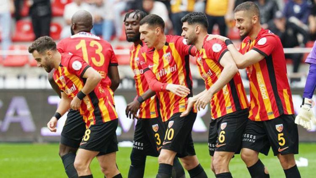 Kayserispor, 'son düzlük'teki performansıyla lige tutunuyor