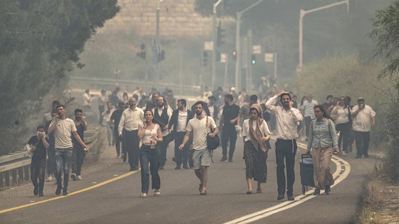 Kudüs-Tel Aviv arasında yangın: Uluslararası yardım talep ettiler