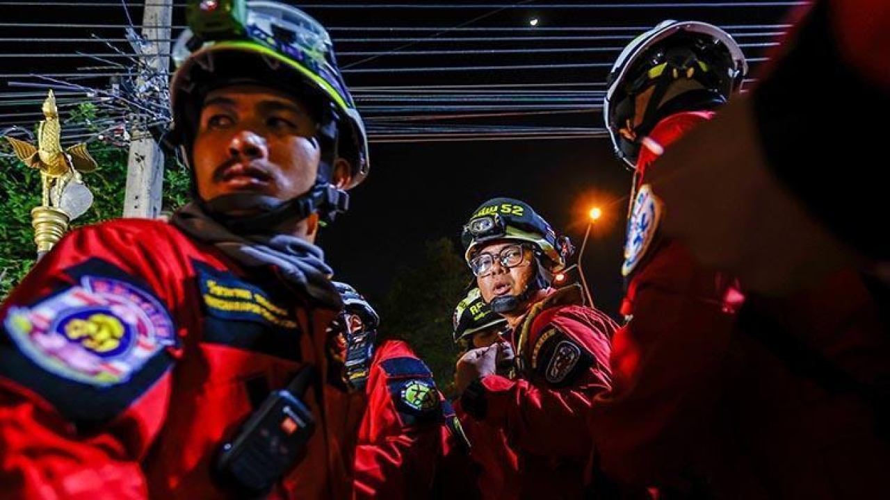 Myanmar'daki depremde mucize kurtuluş: Enkaz altında 91 saat