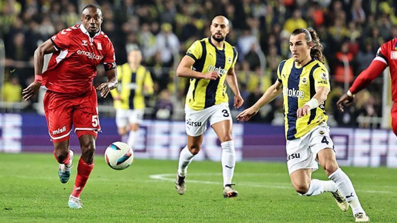 Sivasspor - Fenerbahçe maçları bol gollü geçiyor