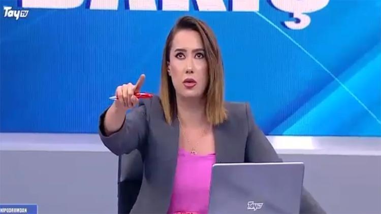 Tay TV canlı yayınında deprem anları! 'Deprem oluyor şu anda değerli izleyenler'
