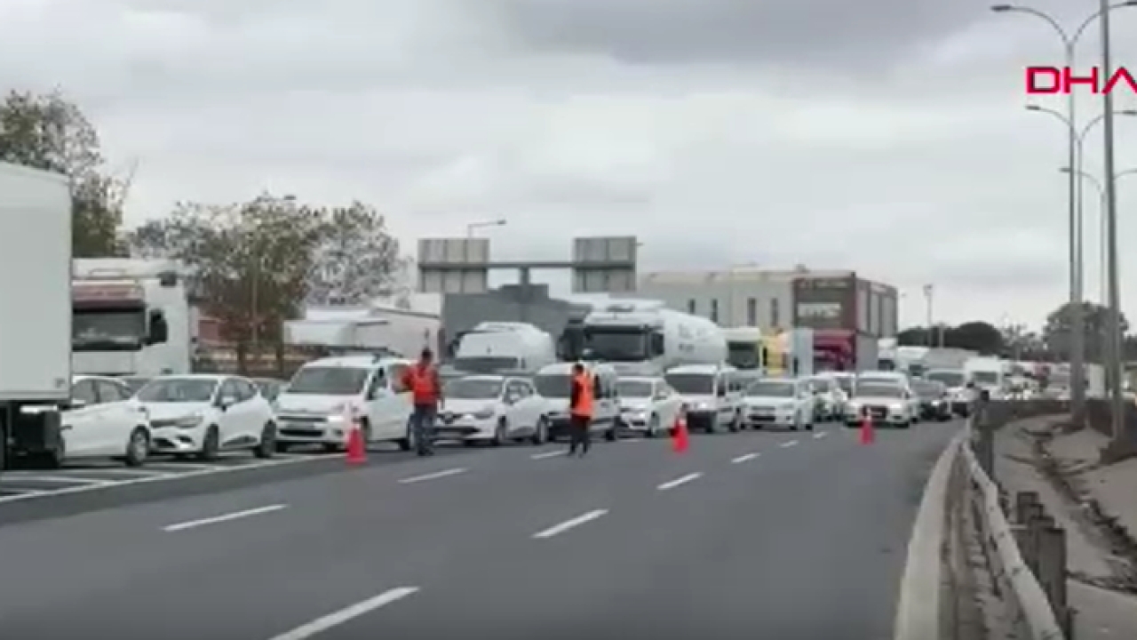 TEM'de zincirleme kaza! Ankara yönü ulaşıma kapandı