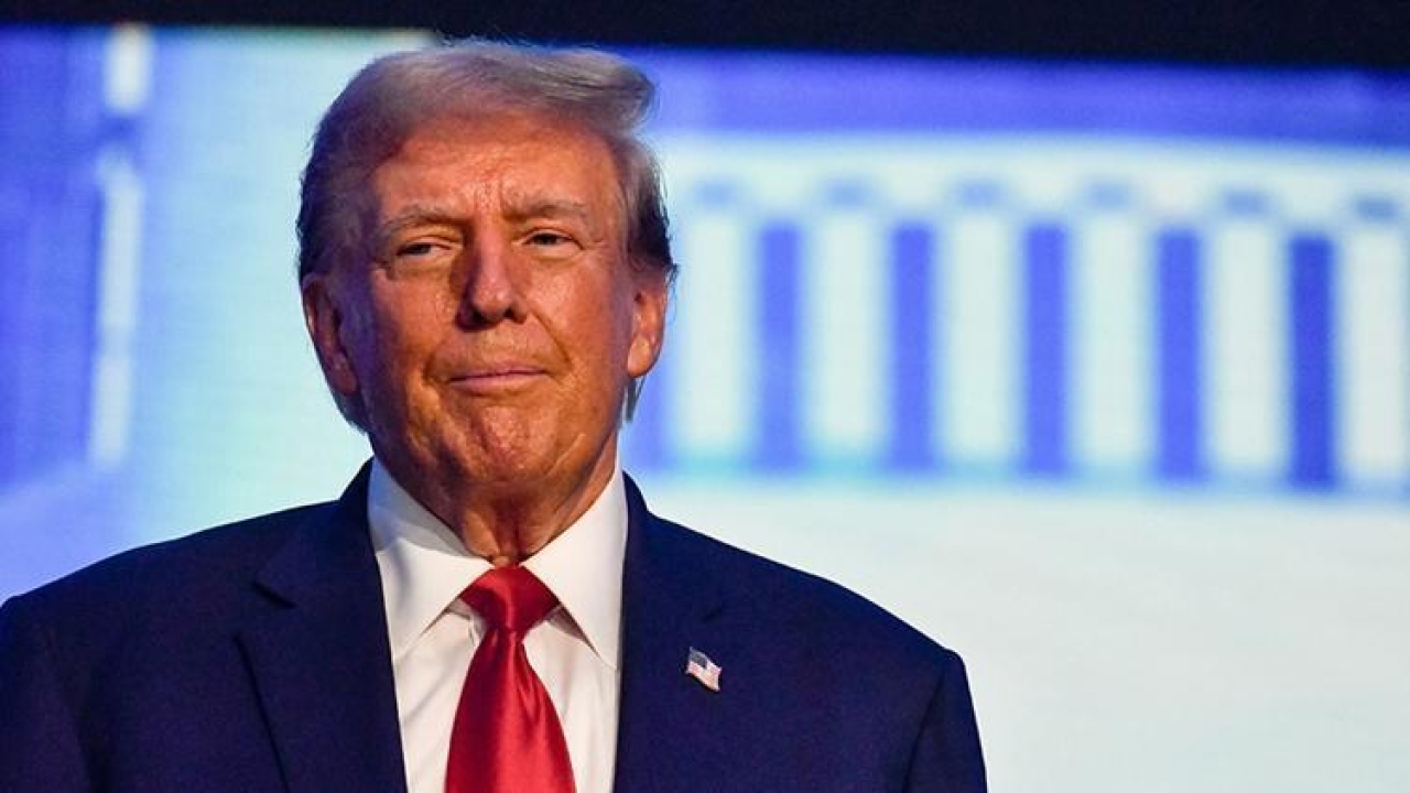 Trump'tan Kanadalılara 'Elli birinci eyalet olun' mesajı