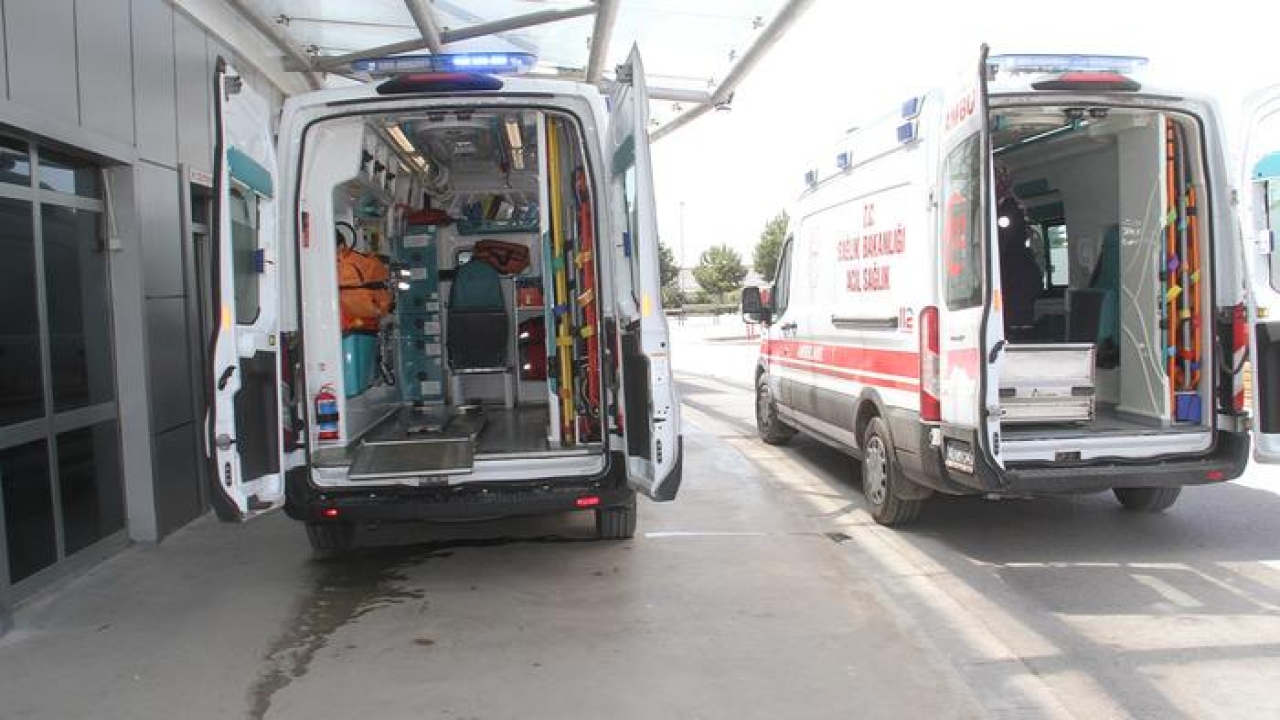 Beyşehir'de 2 ayrı kaza! Çocuğuna bisiklet kullanmayı öğretirken ağacın altında kaldı