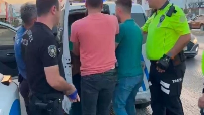 Bodrum'da makas atarak ilerleyen alkollü sürücü ile arkadaşları polise saldırdı; 3 gözaltı
