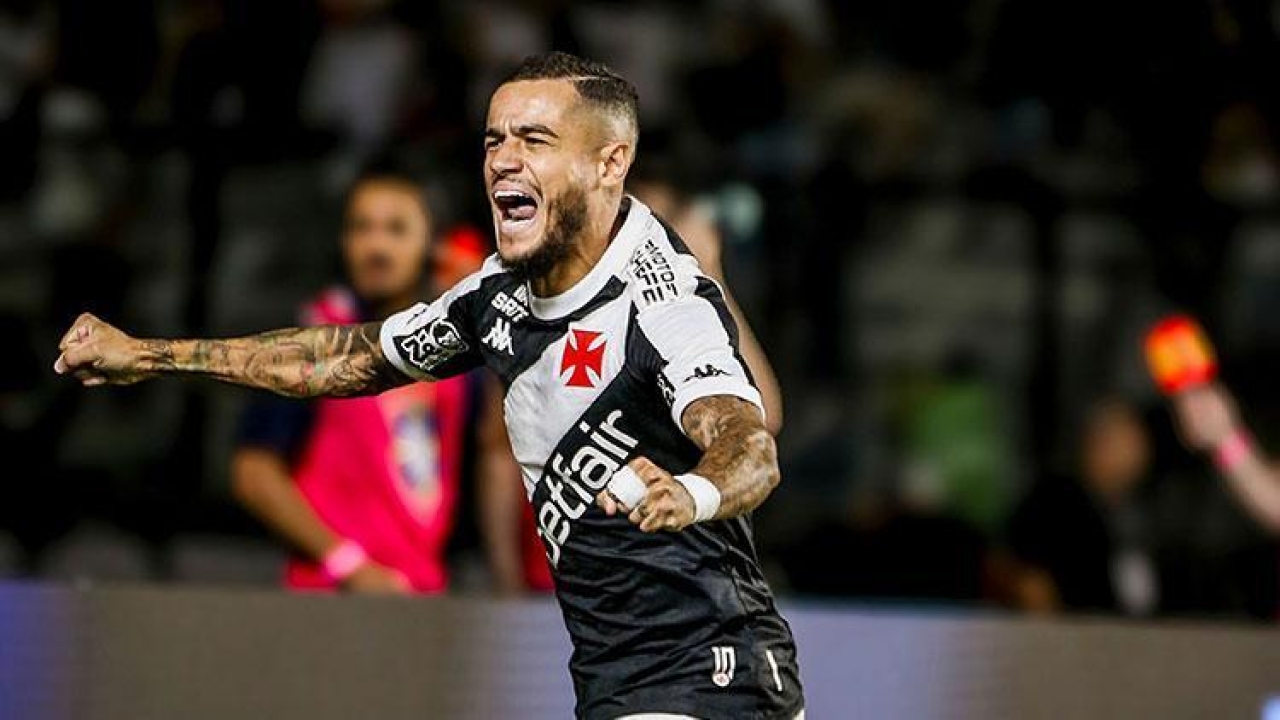 Coutinho'nun röportajı sırasında silah sıktılar