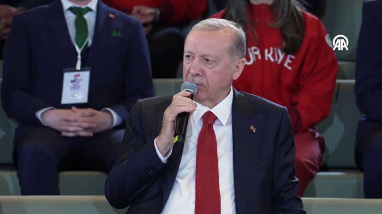 Cumhurbaşkanı Erdoğan "Şu an hazırlık sürüyor" diyerek duyurdu! 'Yeni anayasa' mesajı: "Eksiklerimizi giderip milletimize kazandıracağız"