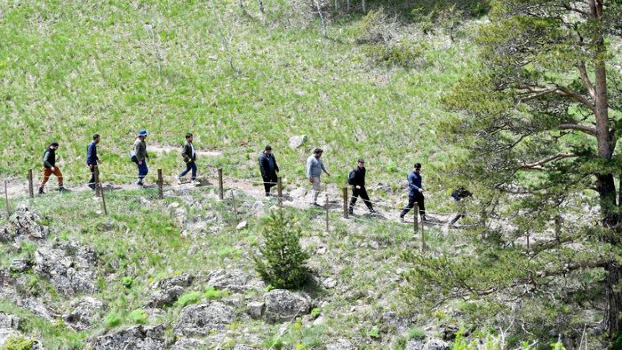 Kars'ta 19 Mayıs dolayısıyla doğa yürüyüşü ve kaya tırmanışı gerçekleştirildi