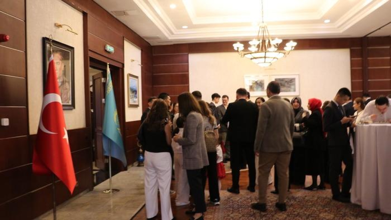 Kazakistan'da 19 Mayıs Atatürk'ü Anma, Gençlik ve Spor Bayramı kutlandı