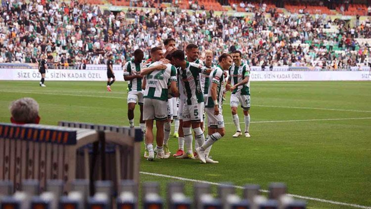 Konyaspor, evindeki seri galibiyet rekorunu kırmak istiyor