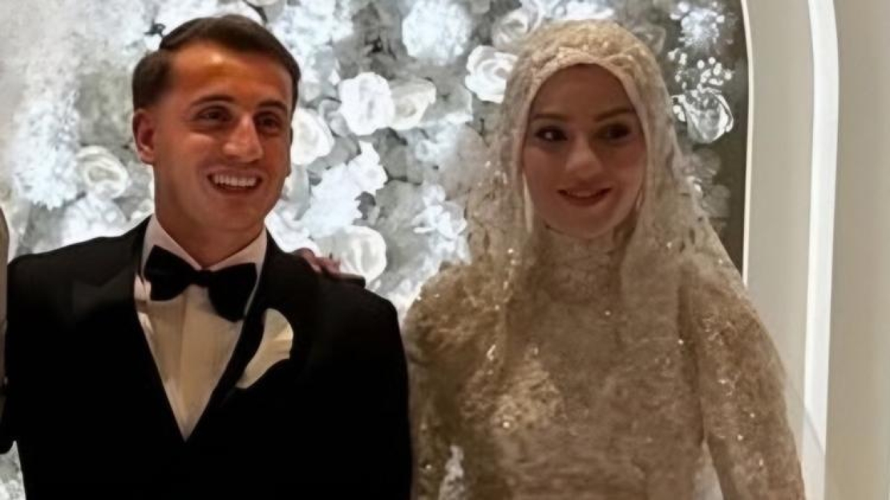 Milli futbolcu Kerem Aktürkoğlu Kocaeli'de evlendi!