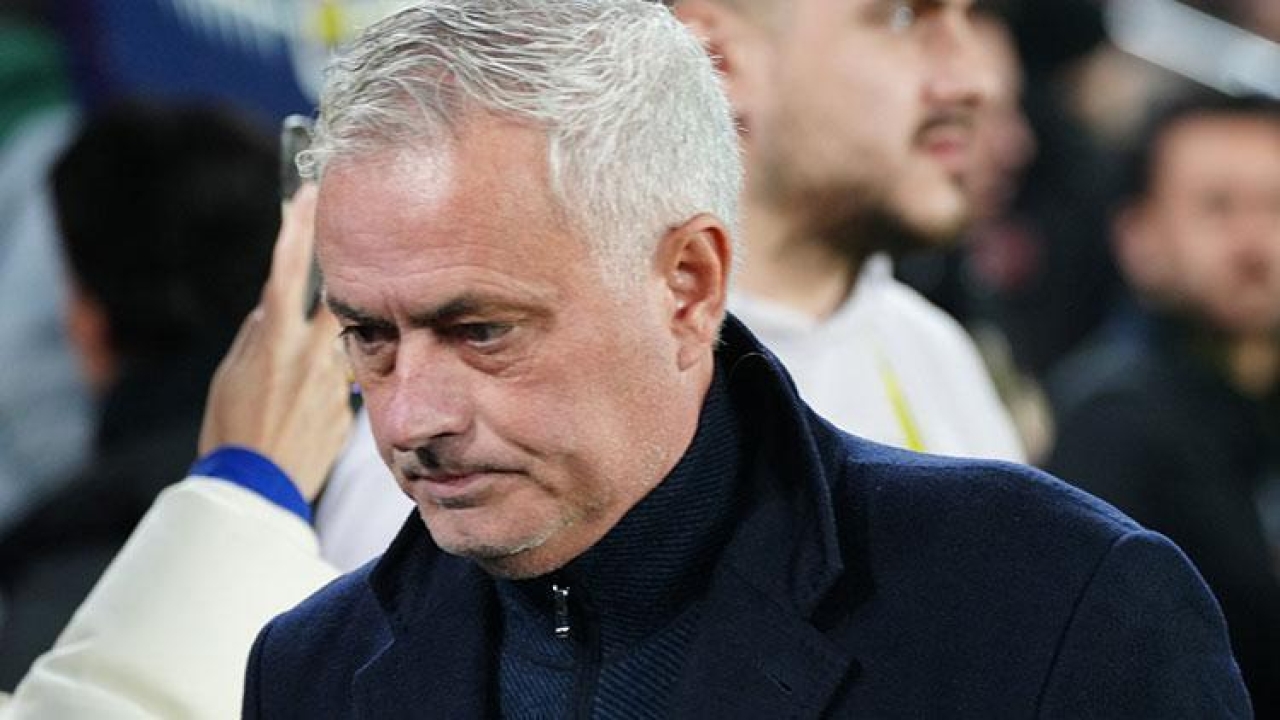 Mourinho ile futbolcuların bağı koptu!