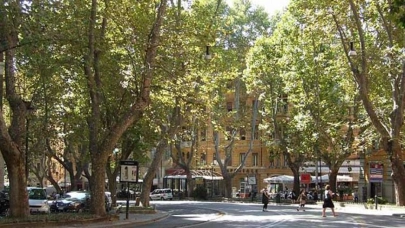 Roma’da ilginç olay! Bir turist, skuteri ile tarihi eser taşırken yakalandı