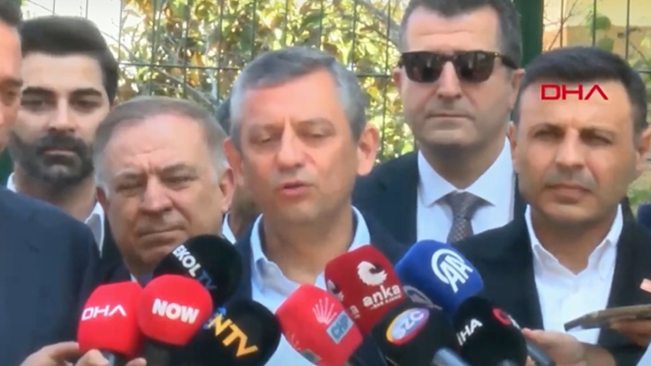 Son dakika | Özgür Özel'den saldırı sonrası ilk açıklama: Tehdit aldığını duyurdu! "O yumruk bize değmez, canımızı yakmaz"