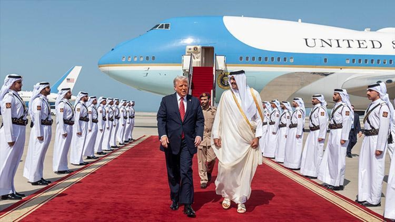 Trump'a Katar'da görkemli karşılama: 200 milyar dolarlık 'tarihi' anlaşma imzalandı
