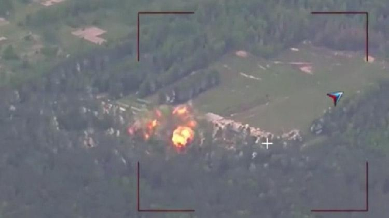 Ukrayna'da askeri eğitim merkezi vuruldu