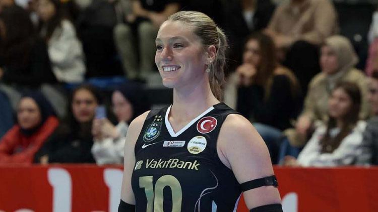 VakıfBank Kadın Voleybol Takımı, ABD'li oyuncu Kendall Kipp ile yollarını ayırdı