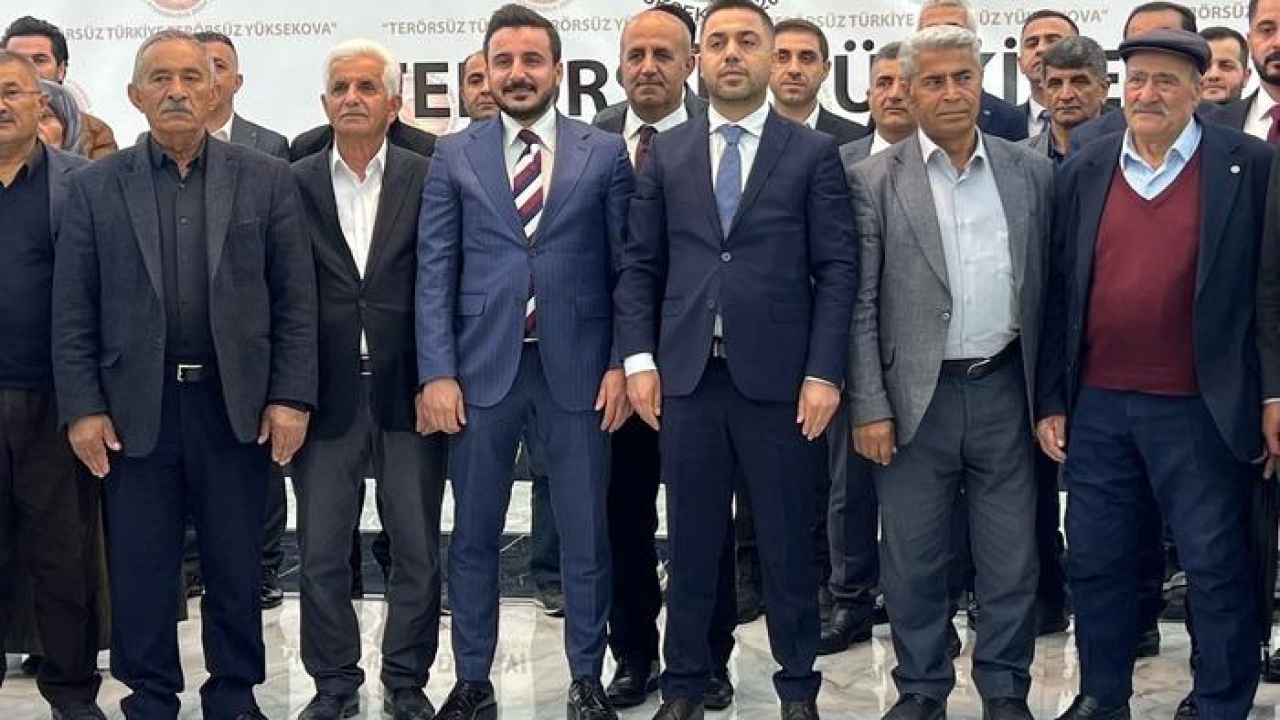 Yüksekova'da şehit aileleri ve gazilerden 'Terörsüz Türkiye' sürecine destek
