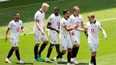 7 gollü maçta kazanan Borussia Dortmund!