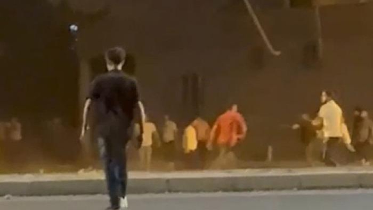 İki aile birbirine girdi olan askere oldu! Silahlı, taşlı, sopalı kavgada hayatını kaybetti...