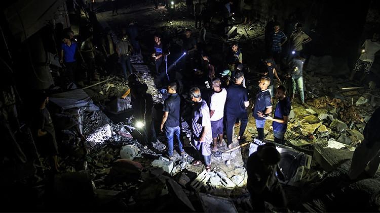 İsrail yardım bekleyen Gazzelilere saldırdı: 21 ölü