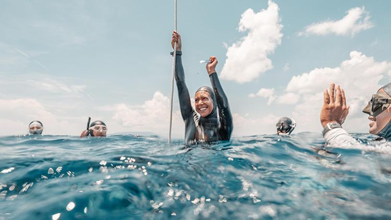 Serbest dalışçı Alice Ellialtıoğlu'ndan yeni Türkiye rekoru
