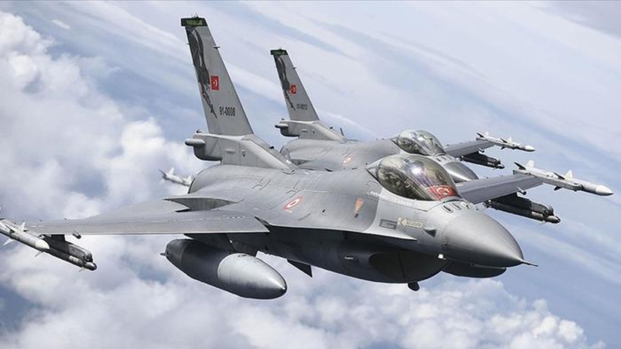 Türk F-16'ları peş peşe havalandı! İsrail uçaklarını uyardı... Hepsi teyakkuz durumunda