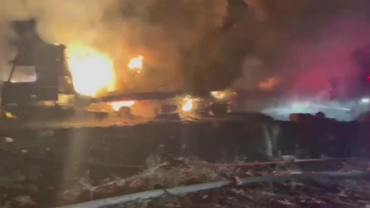 Yer: Şanlıurfa! Seyir halindeki tır alev aldı