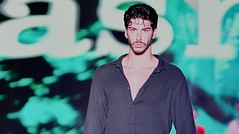 MİSS&MR FASHION TV ŞAMPİYONU GENÇ MODEL AHMET DENİZ DOĞAN