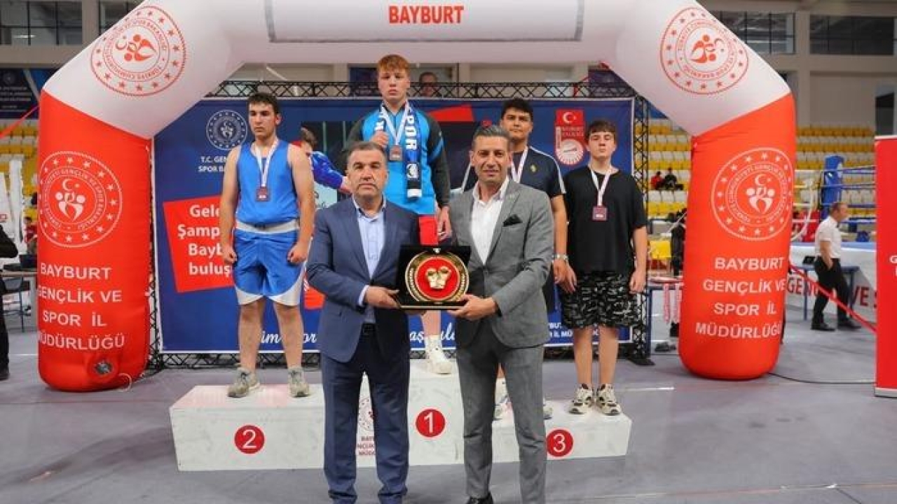 Bayburt’ta ’Boks Şampiyonası’ sona erdi