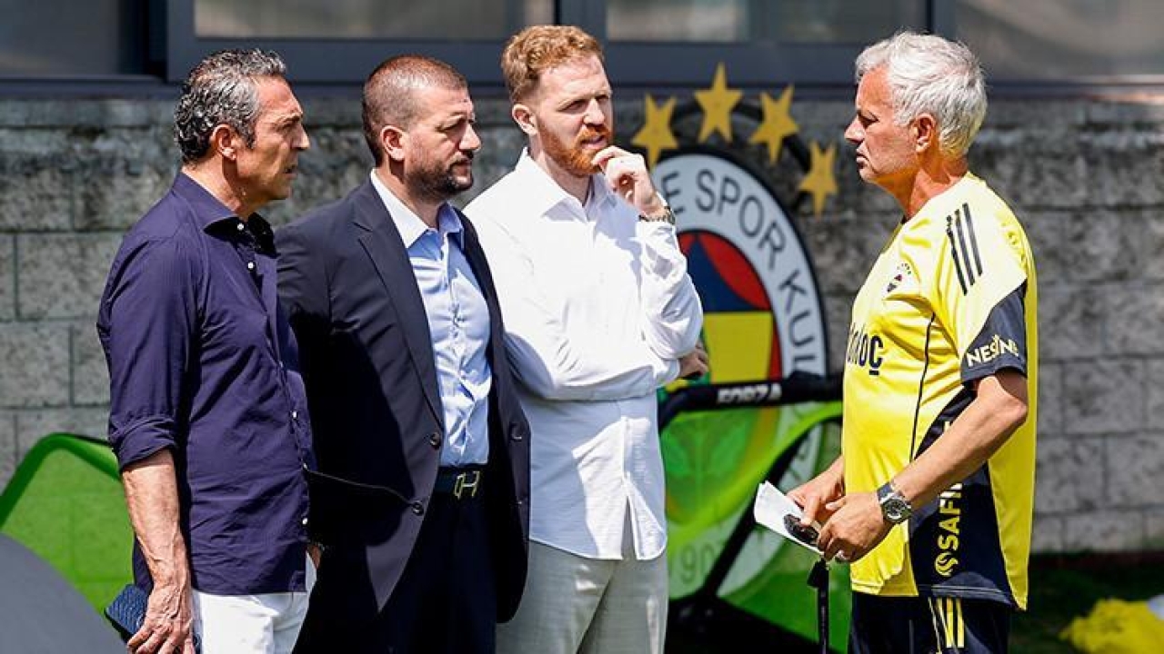 Fenerbahçe'de Başkan Ali Koç, antrenmanı takip etti