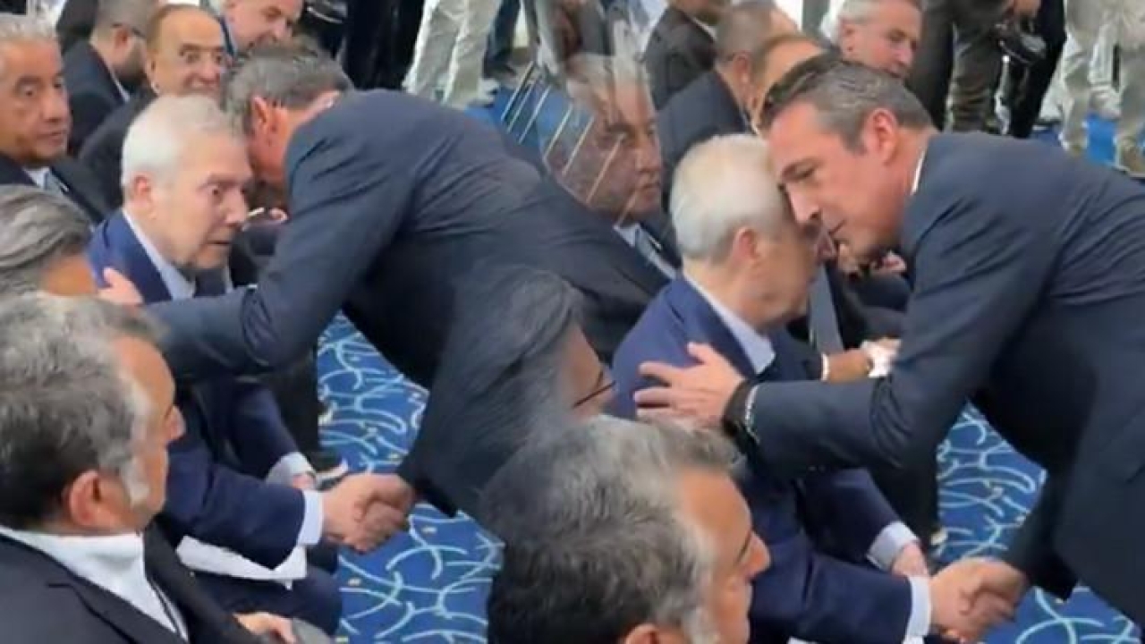 Fenerbahçe'de kritik Yüksek Divan Kurulu başladı! Ali Koç ile Aziz Yıldırım böyle selamlaştı