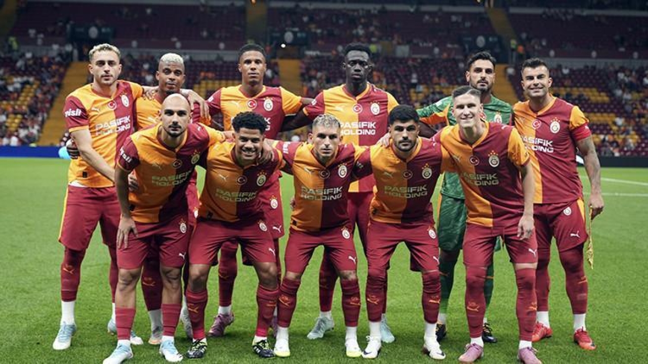 Galatasaray'ın yıldızı için büyük yarış! 4 Avrupa kulübü peşinde