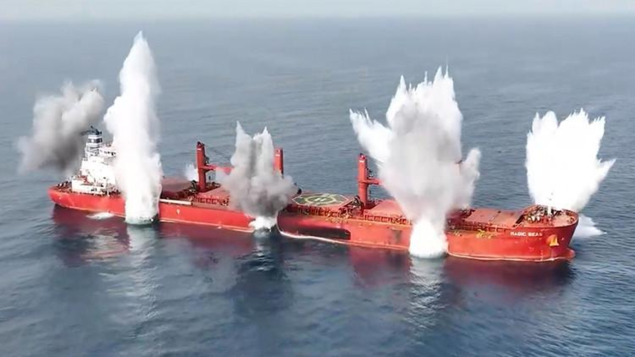 Husiler Kızıldeniz'de Magic Seas gemisini batırdı: 3 İHA ve 5 balistik füzeyle saldırı