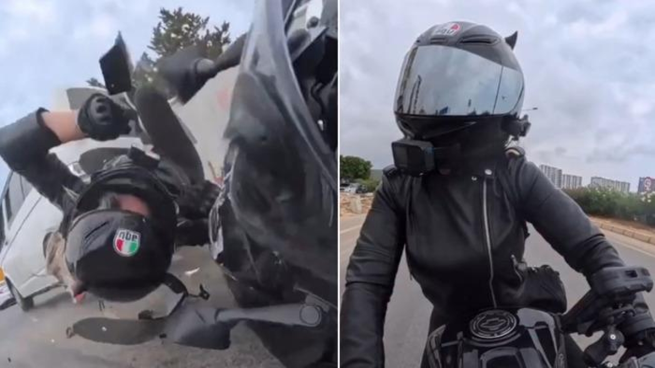 Motosikletin trafik ışıklarında bekleyen minibüse çarptığı kaza kamerada