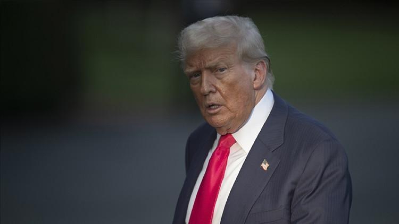 Trump, Epstein iddialarını bastırmak için Demokratları hedef gösterdi: 'Aldatmaca olduğunu göreceksiniz'