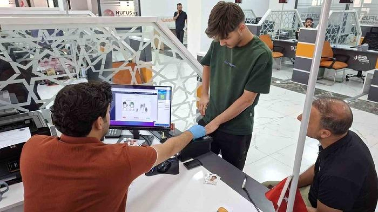 Tuşba Nüfus Müdürlüğü yeni binasında hizmete başladı