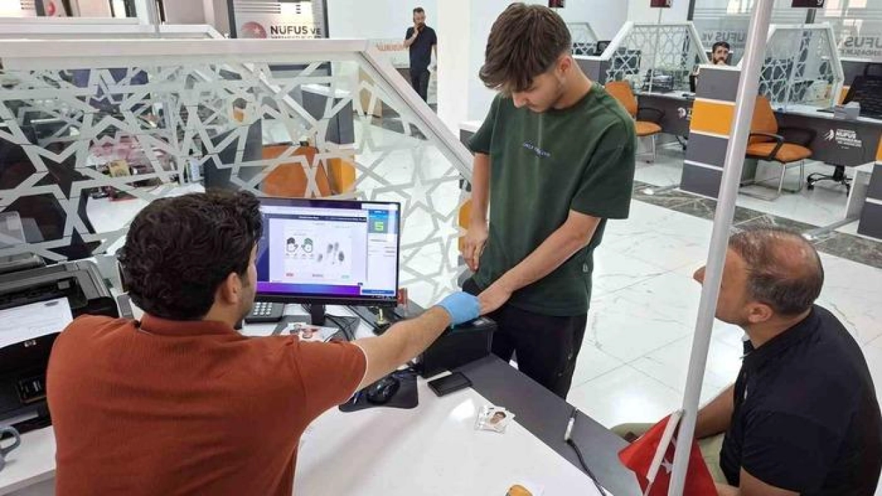 Tuşba Nüfus Müdürlüğü yeni binasında hizmete başladı