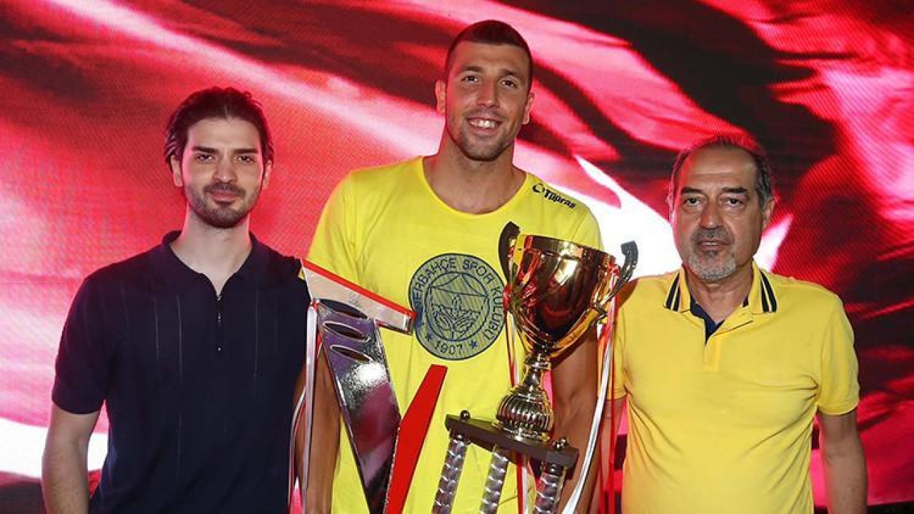 2023 Yüzme Kupası Galatasaray'dan alınıp Fenerbahçe'ye verildi!