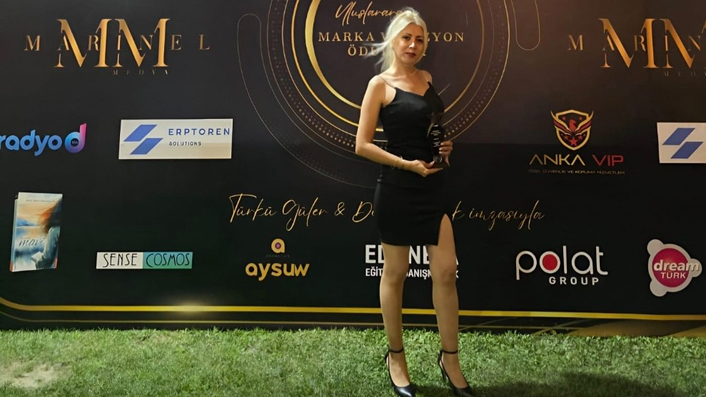 NURAY DERİ ULUSLARARASI ÖDÜLÜNE DE "GENÇLER İÇİN" DEDİ