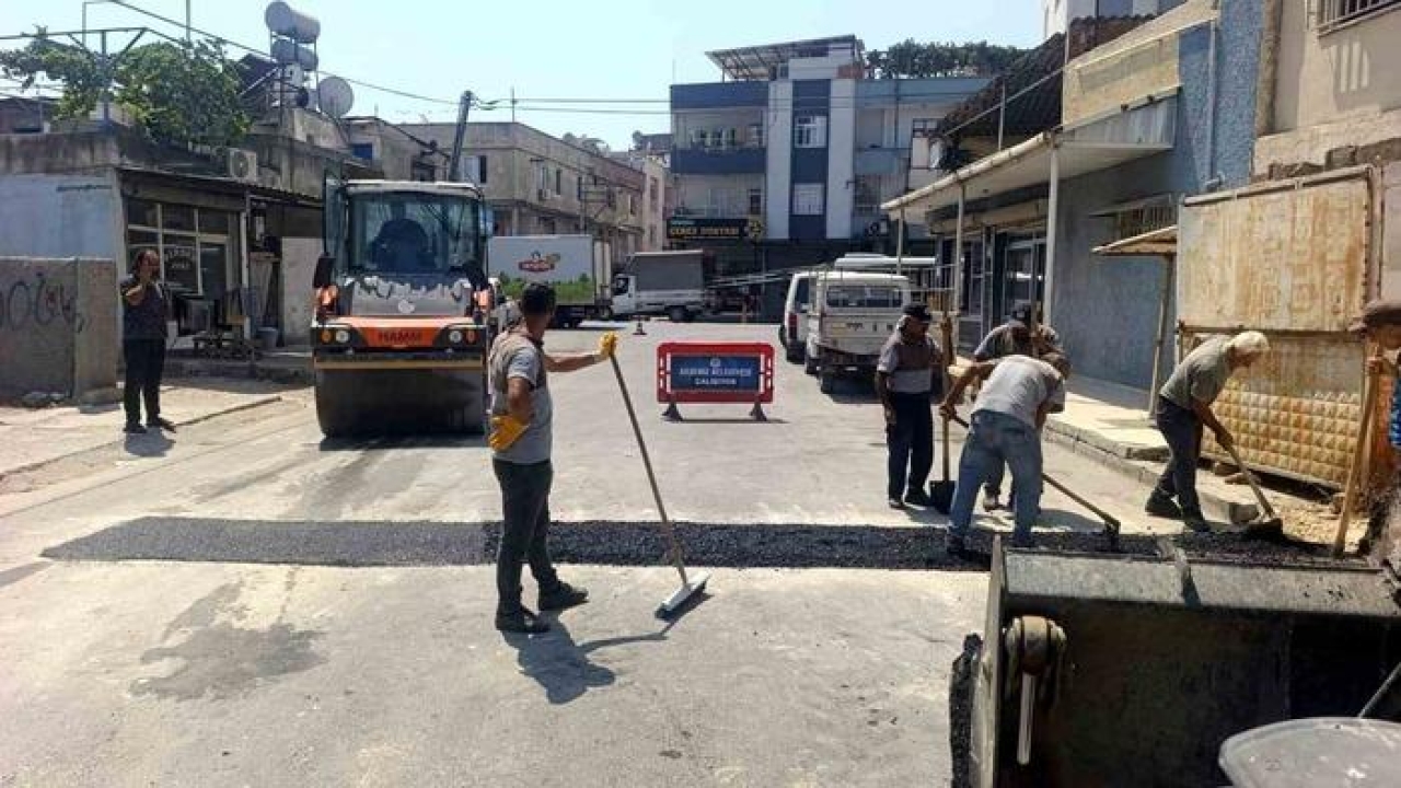 Akdeniz’in sokaklarında yenileme ve düzenleme çalışmaları sürüyor