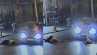 Anne ve kızına otomobilin çarptığı kaza kamerada